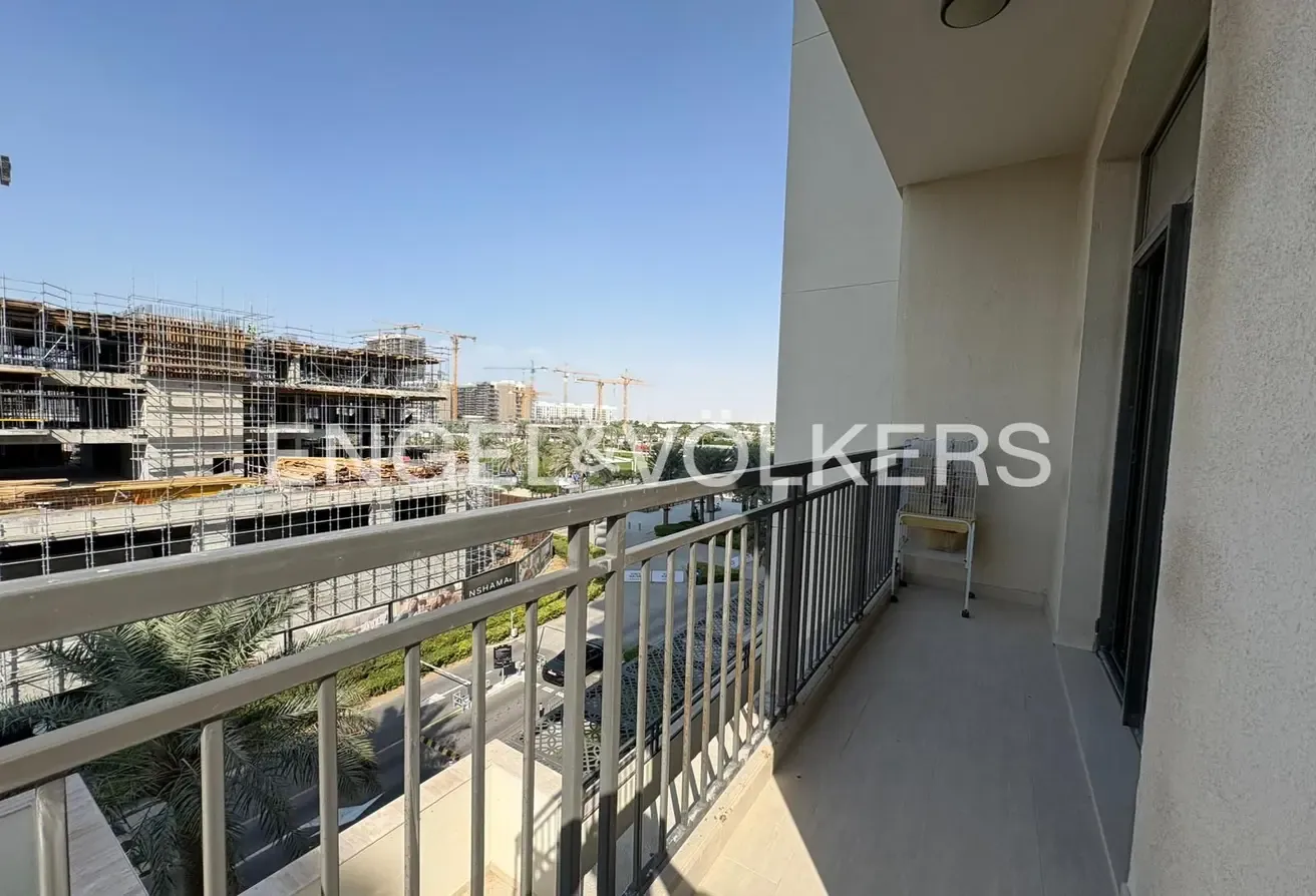 Vacant | Corner Unit | Must See