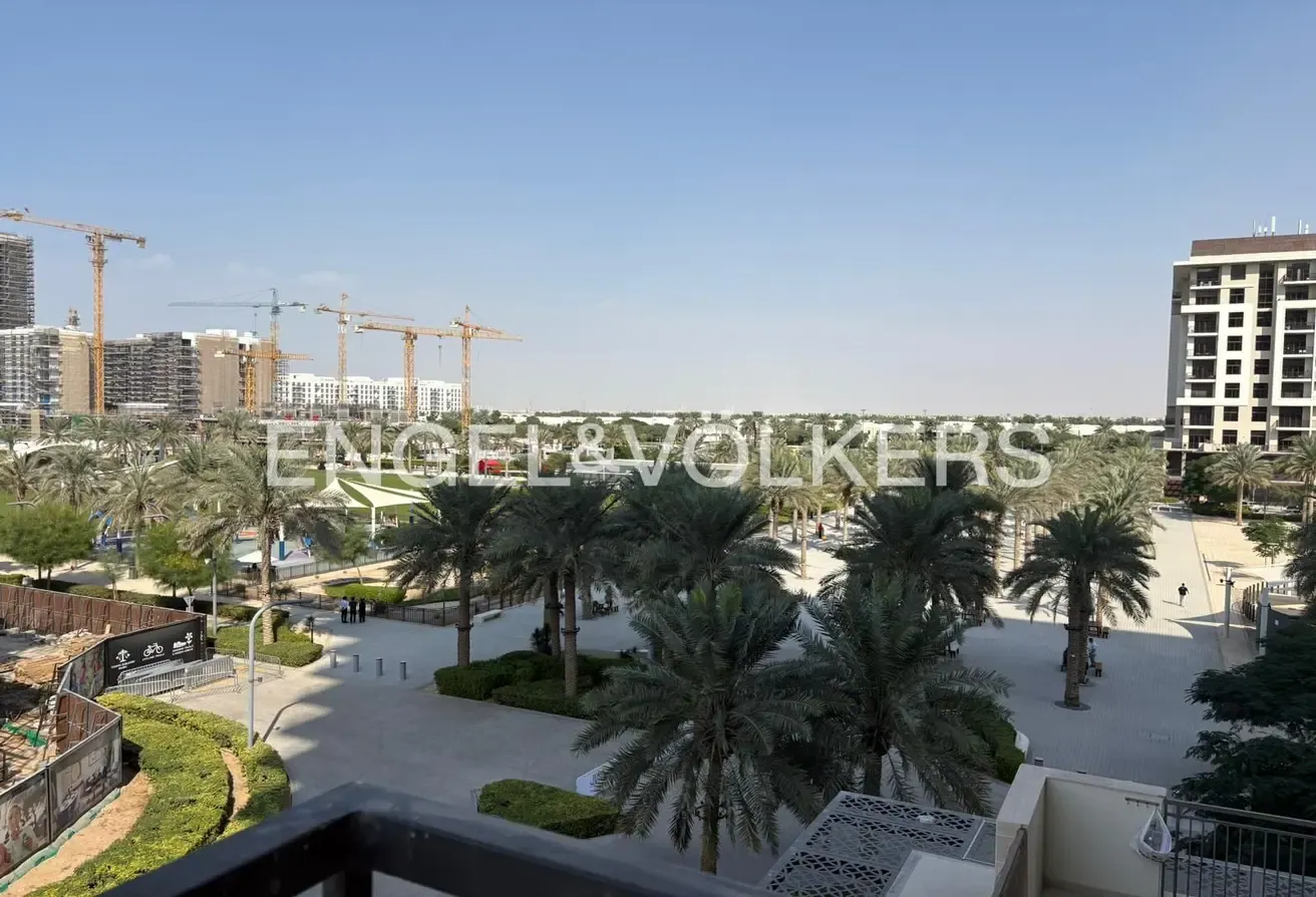 Vacant | Corner Unit | Must See