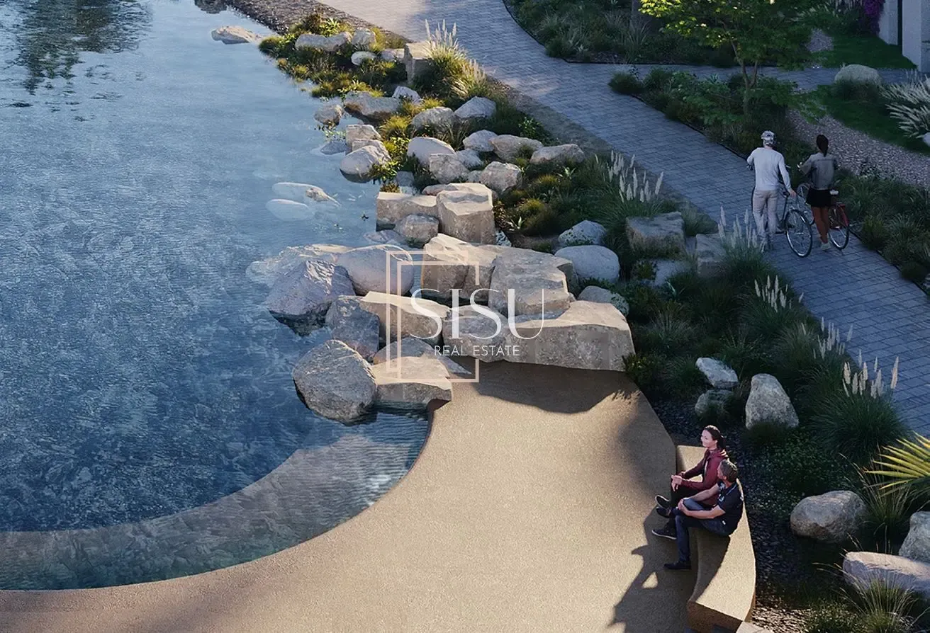 Corner | Big Plot | Facing Lagoon