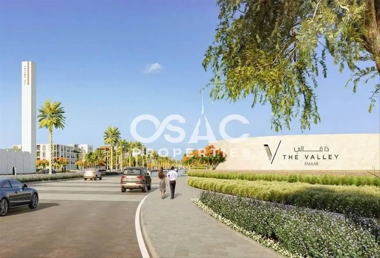 Single Row   Near Amenities| Prime Location