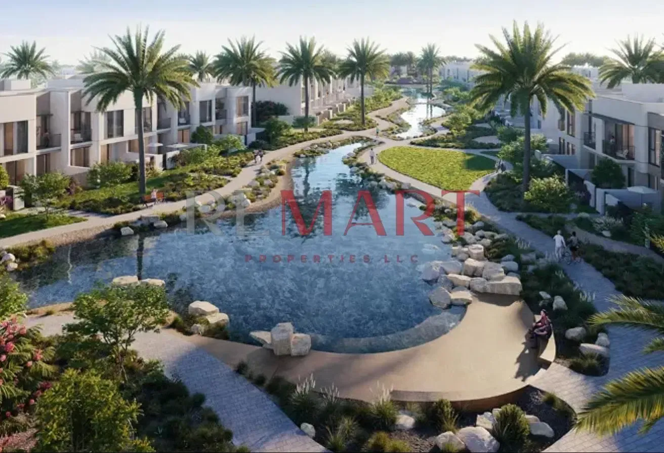 SINGLE ROW | BIG PLOT | CLOSE TO LAGOON