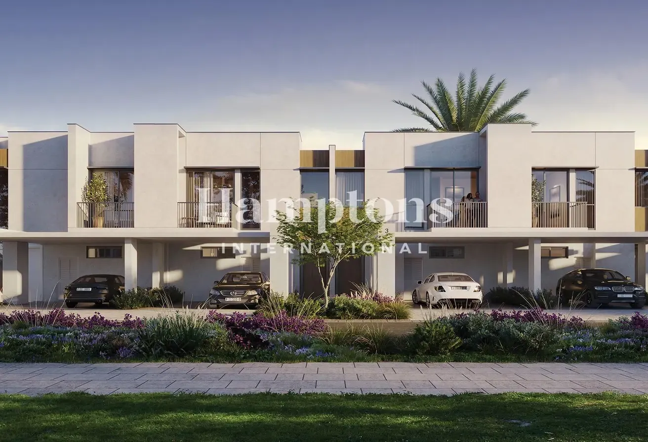 4BR Main Park-Backing | Huge Plot | Deal