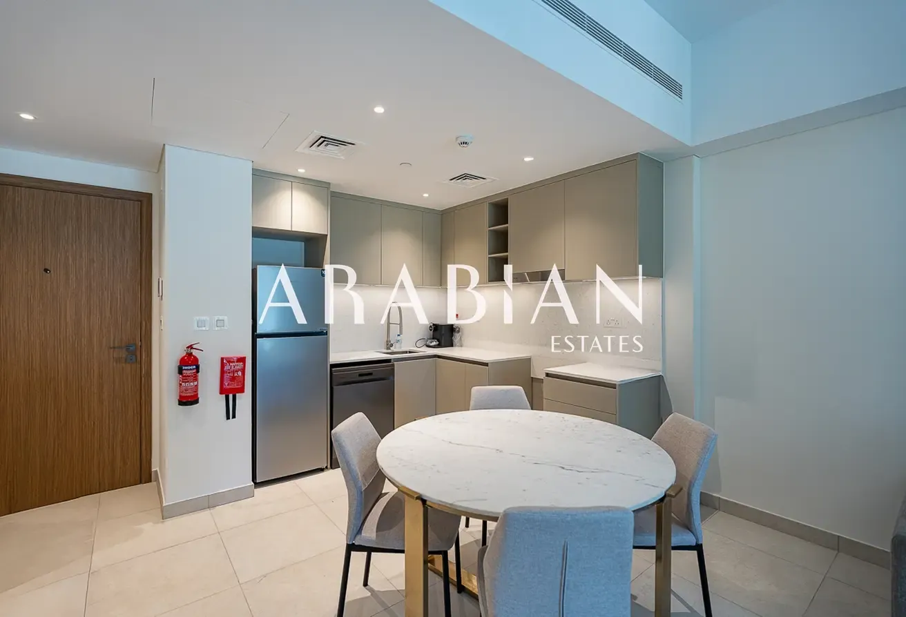 Modern Furnished I Burj Al Arab I Pool