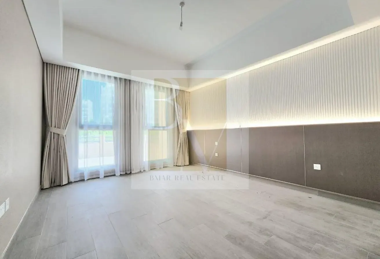 Excellent 1 BR| Community Facing | Vacant| Furnish