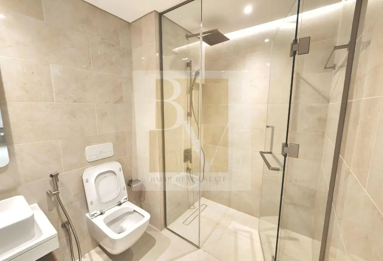 Excellent 1 BR| Community Facing | Vacant| Furnish