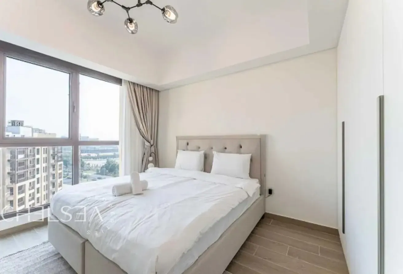 1 CHEQUE | COMMUNITY VIEW | HIGH FLOOR | VACANT