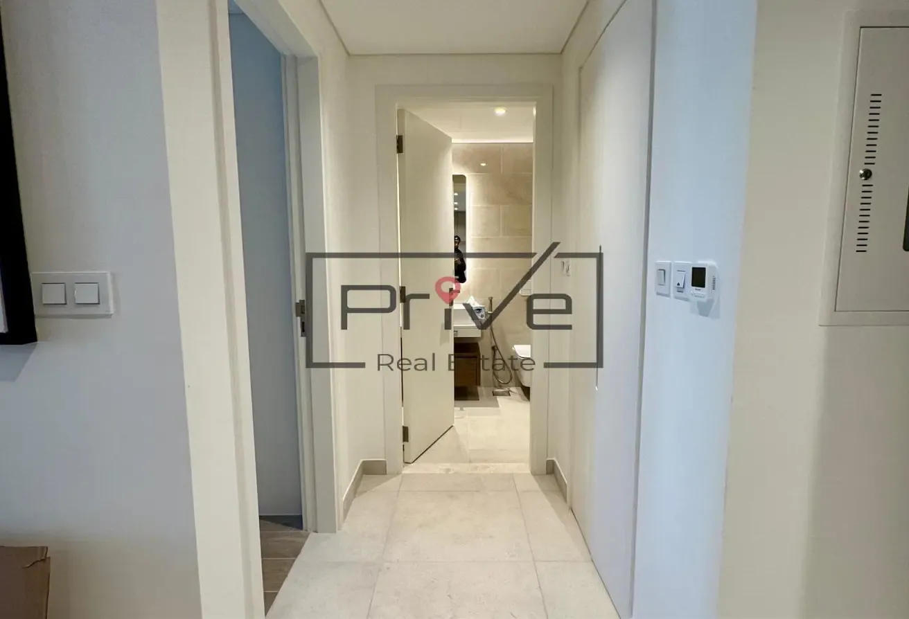 Park and Pool View | Ready to Move-in | Spacious