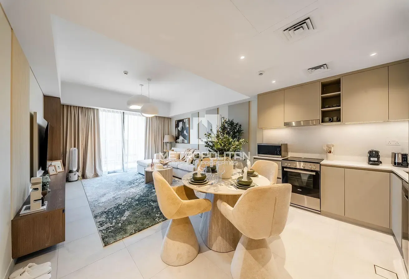 Furnished | Spacious 1 Bedroom | Community View
