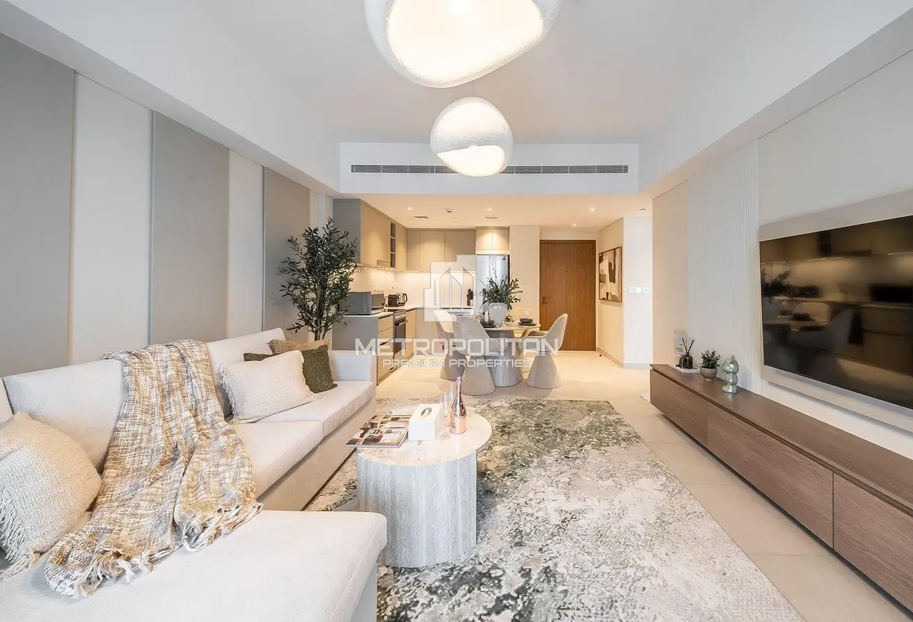 Furnished | Spacious 1 Bedroom | Community View