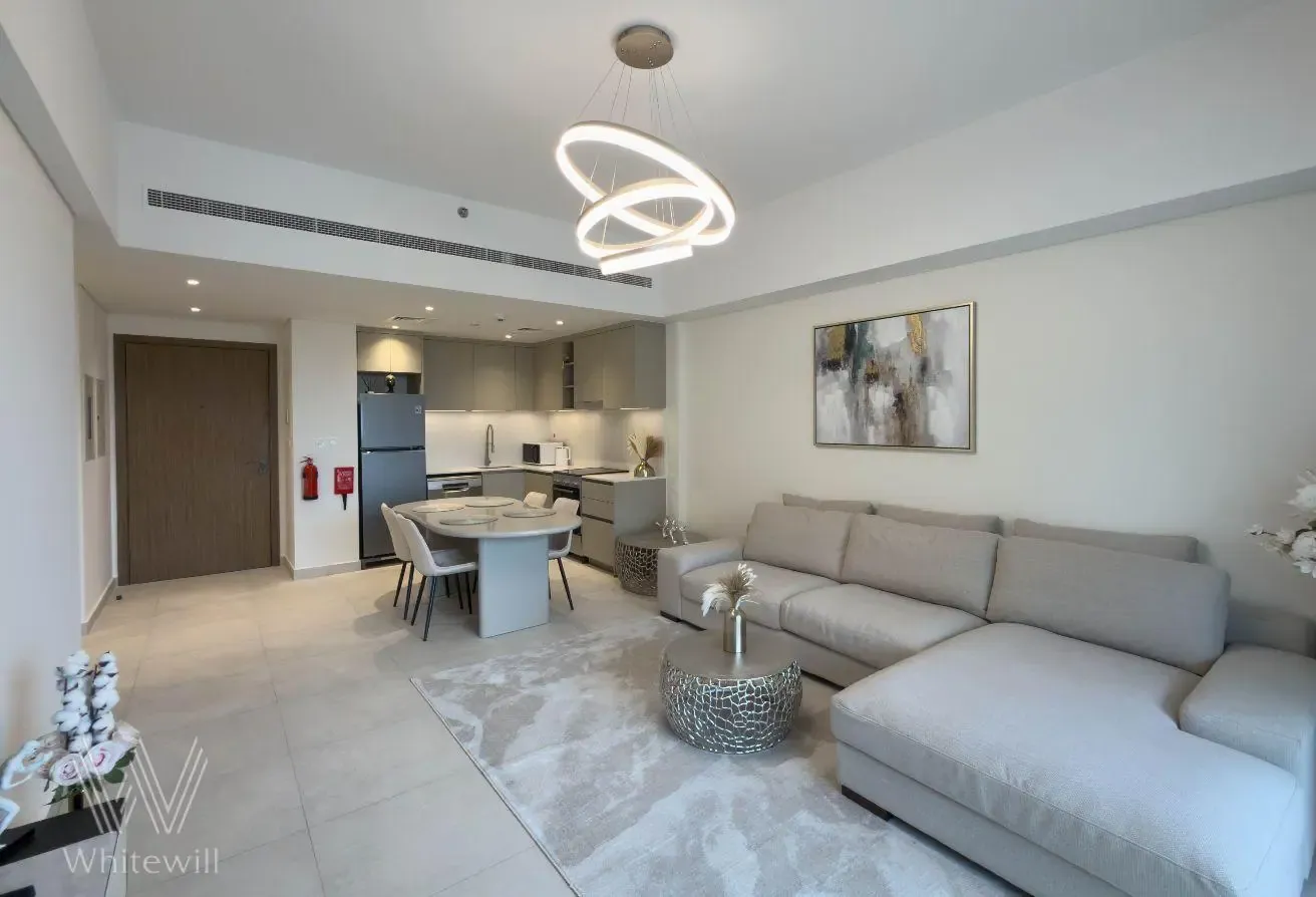 Skyline, Sea & Dubai Ain View | Furnished | Vacant