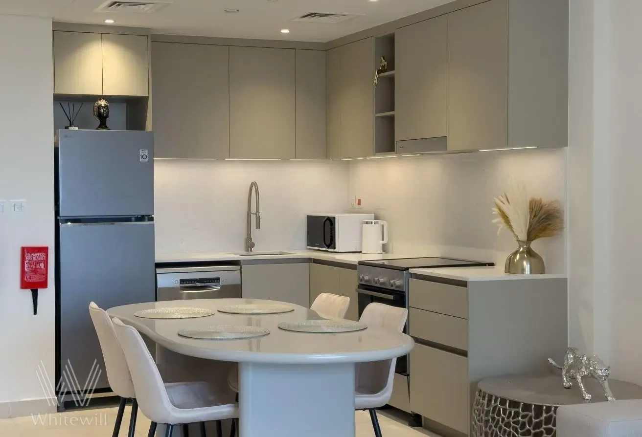 Skyline, Sea & Dubai Ain View | Furnished | Vacant