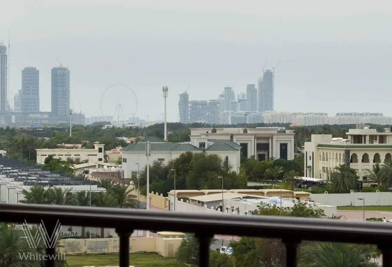 Skyline, Sea & Dubai Ain View | Furnished | Vacant