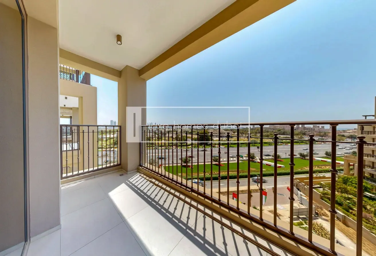VACANT | FULLY FURNISHED | READY TO MOVE IN