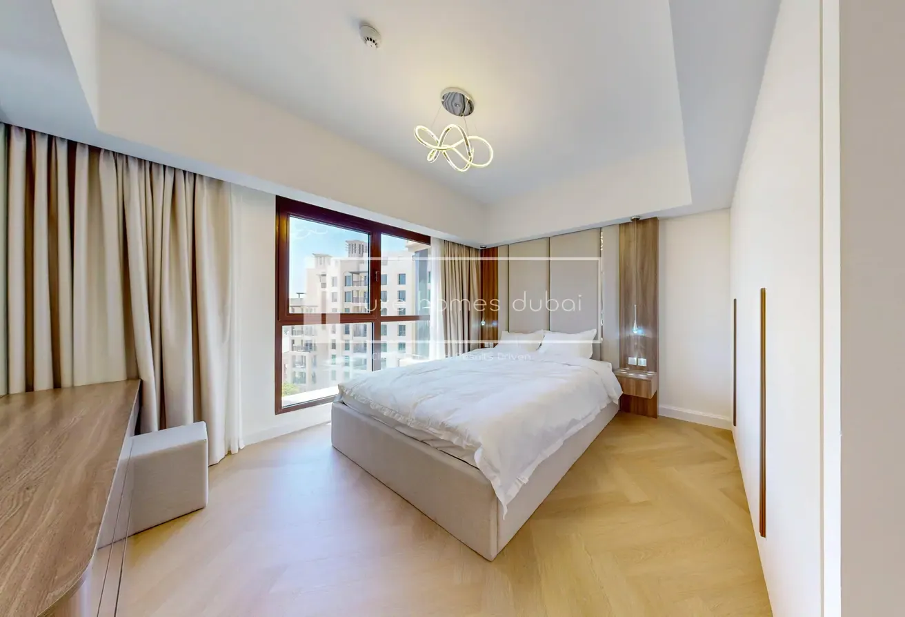 VACANT | FULLY FURNISHED | READY TO MOVE IN