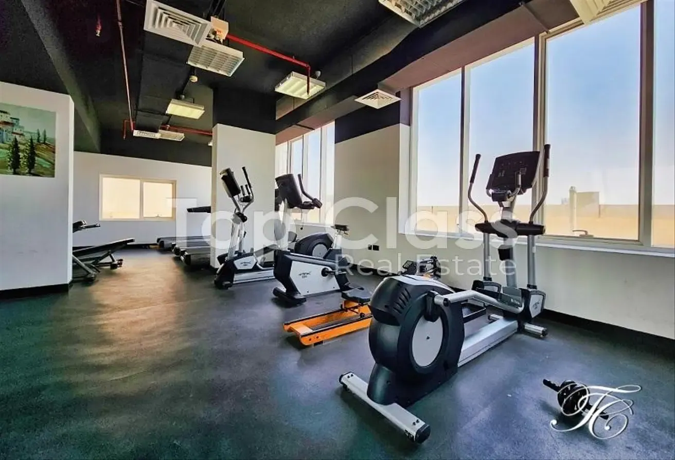 Fully Furnished | Golf Course Facing | Vacant