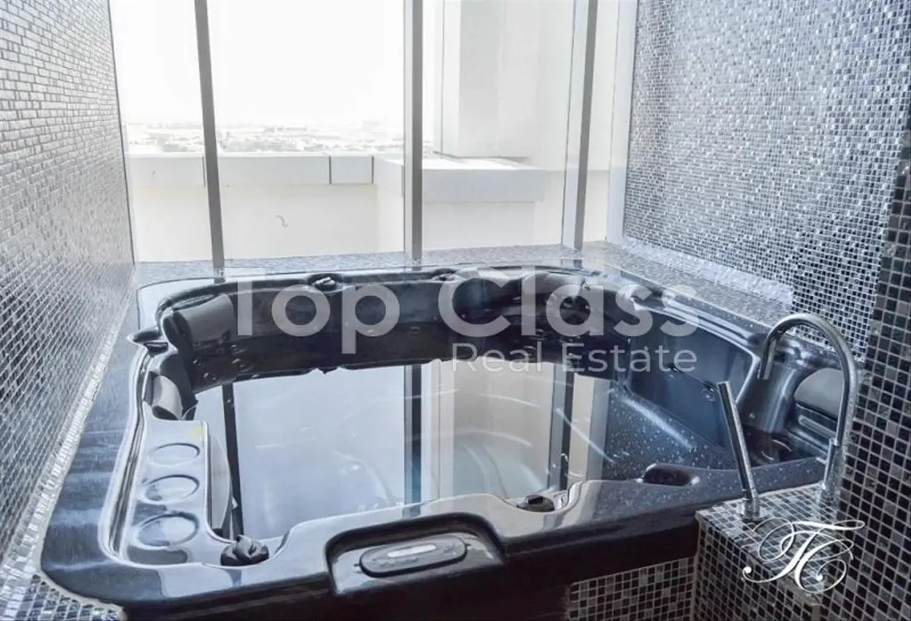 Fully Furnished | Golf Course Facing | Vacant