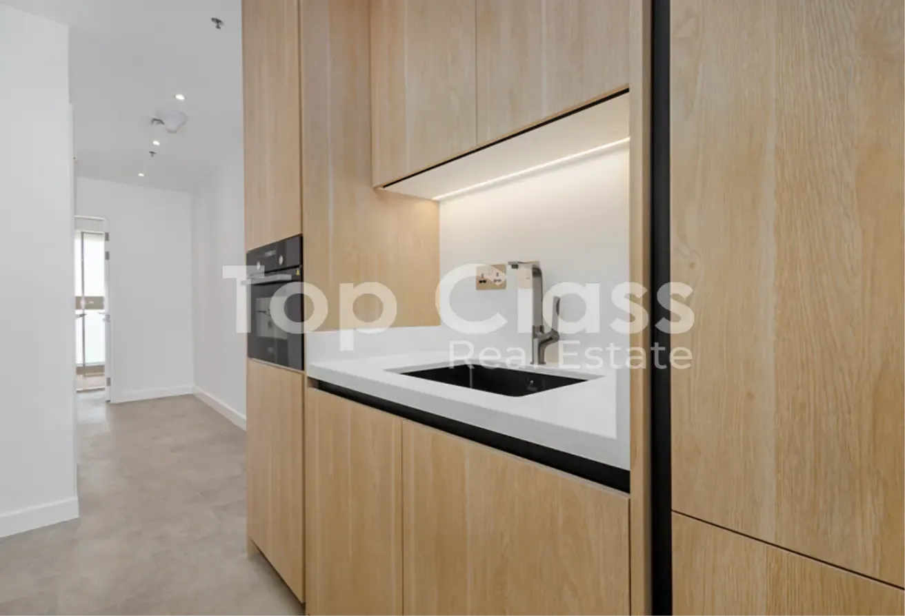 Newly Renovated| Fully Furnished| Golf Course View
