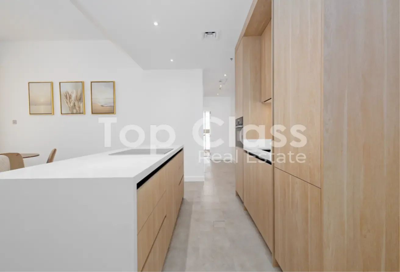 Newly Renovated| Fully Furnished| Golf Course View