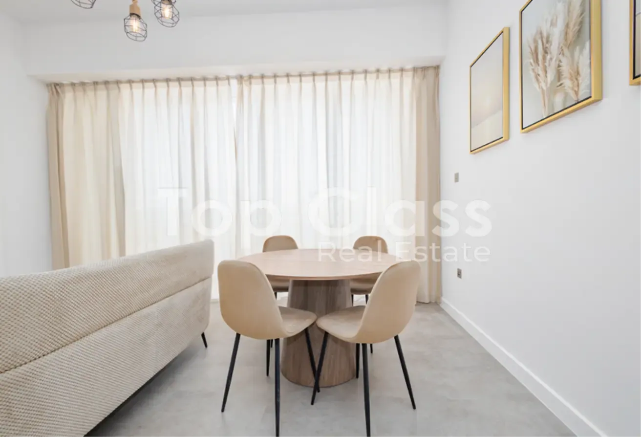 Newly Renovated| Fully Furnished| Golf Course View