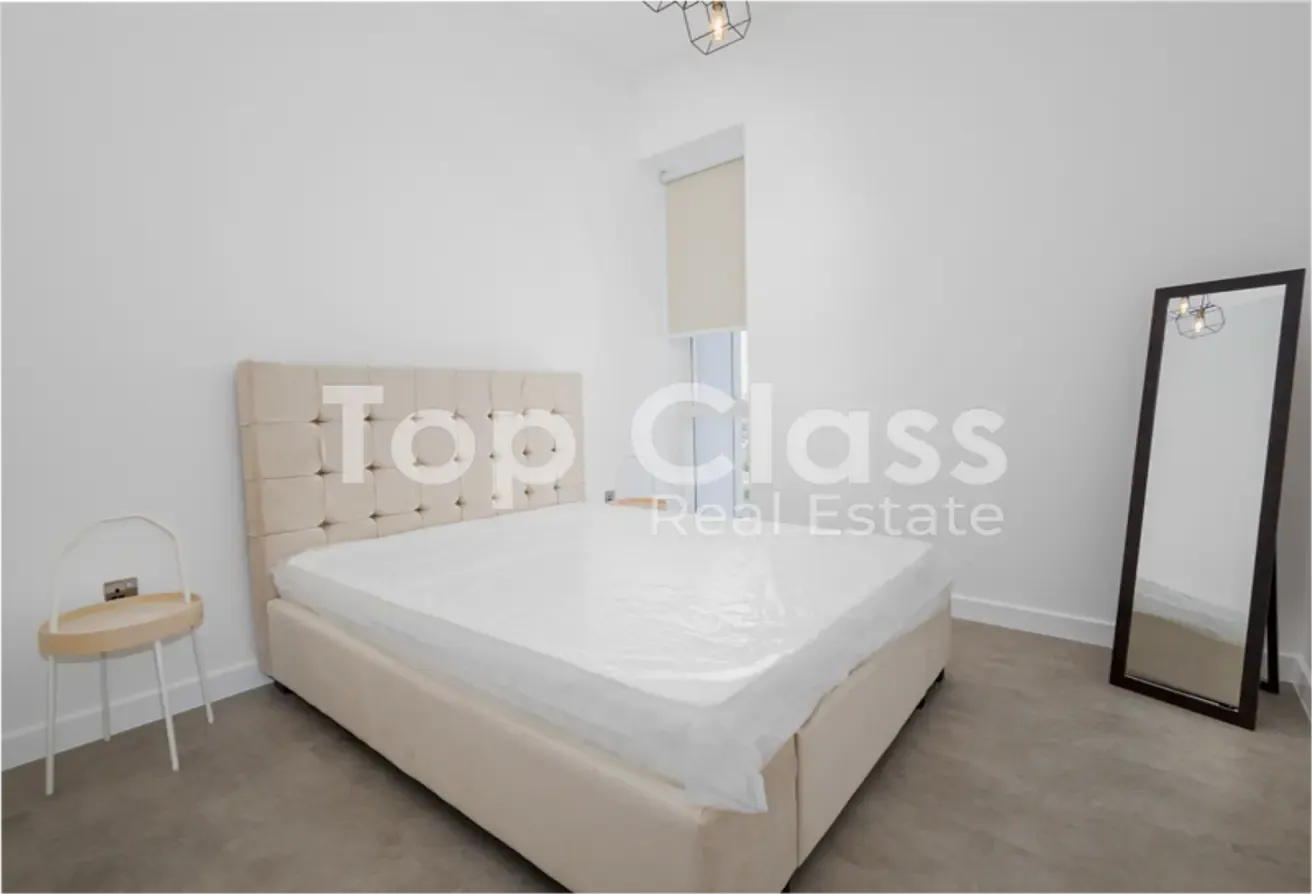 Newly Renovated| Fully Furnished| Golf Course View