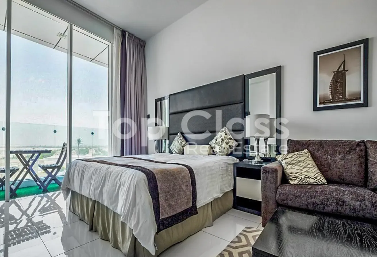 Canal Facing Unit |  Furnished |  High Floor