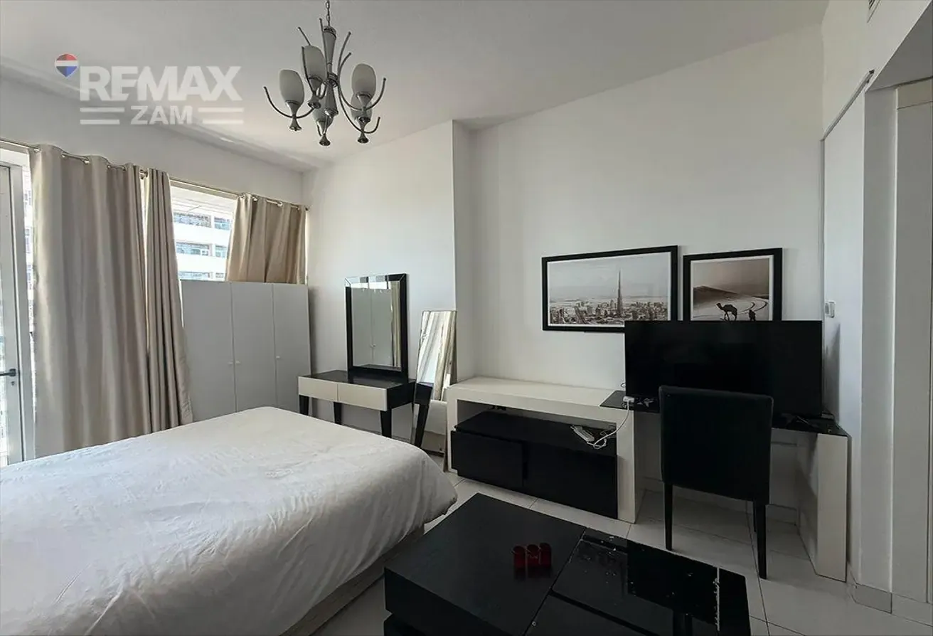 Golf Course View | Fully Furnished | Modern