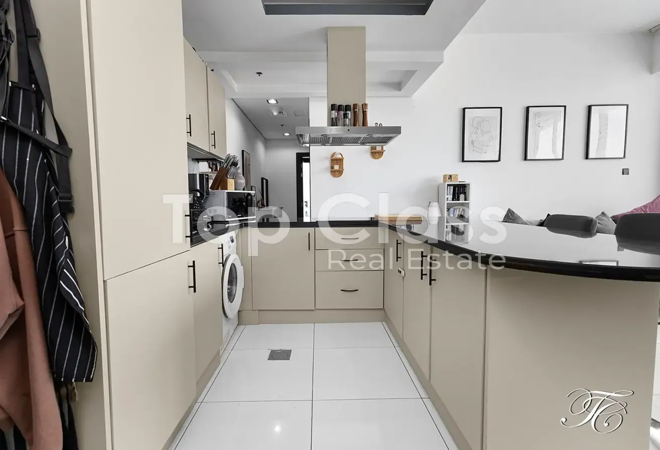 Furnished | Renovated and Upgraded | High Floor