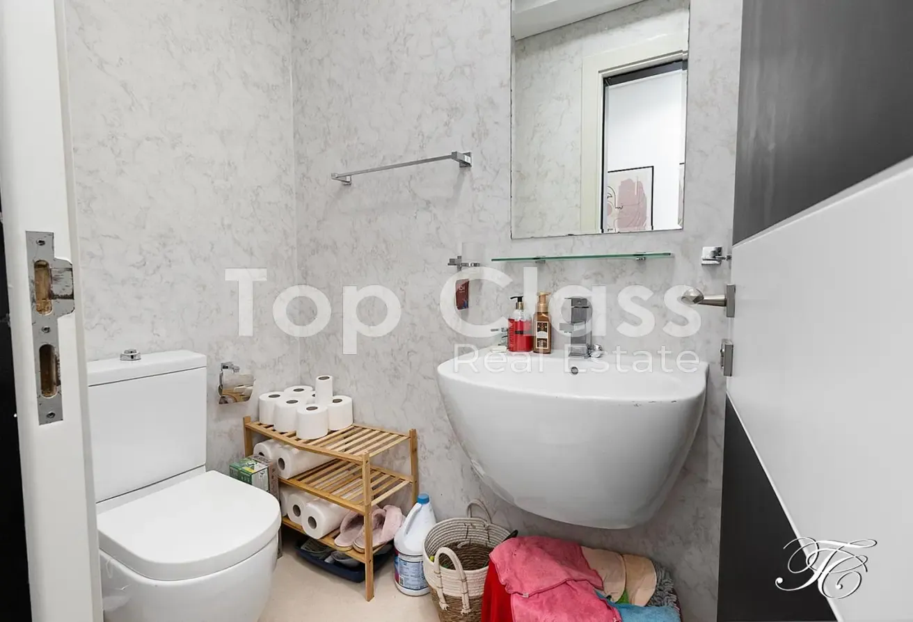 Furnished | Renovated and Upgraded | High Floor