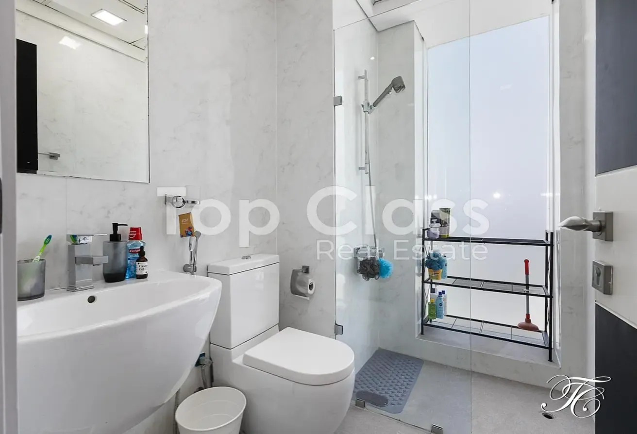 Furnished | Renovated and Upgraded | High Floor