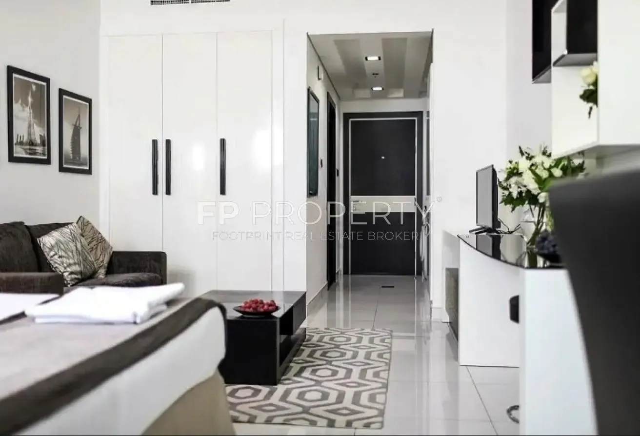 Modern Furnished Studio | High Floor | Vacant
