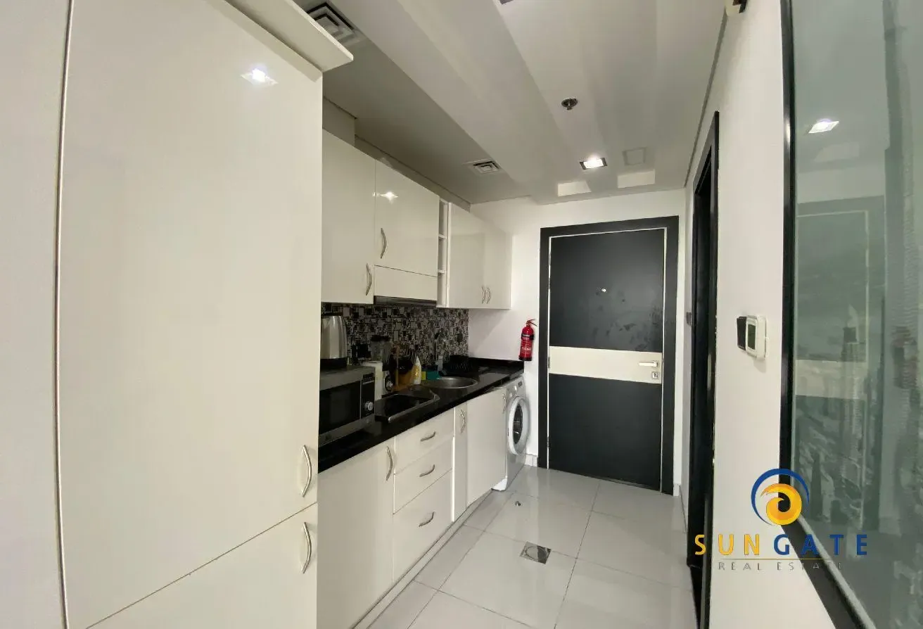 Furnished , Vacant now , high floor