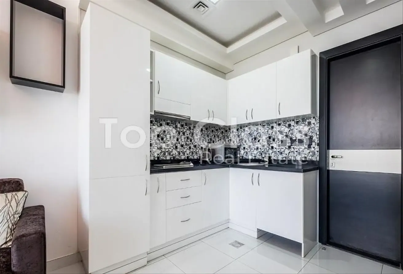 Fully Furnished | High Floor | Vacant