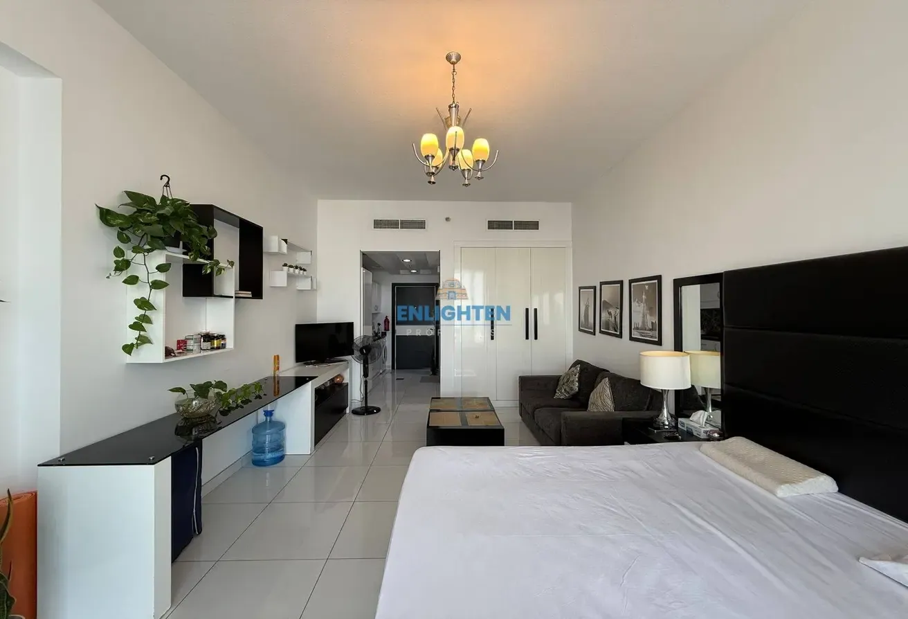 Studio Apartment | Fully Furnished | Modern Layout