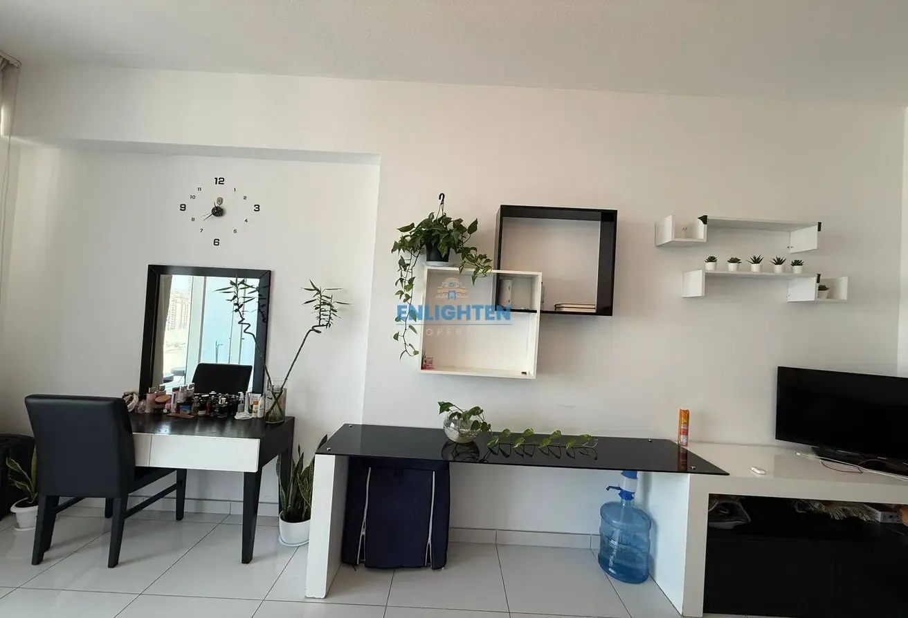 Studio Apartment | Fully Furnished | Modern Layout