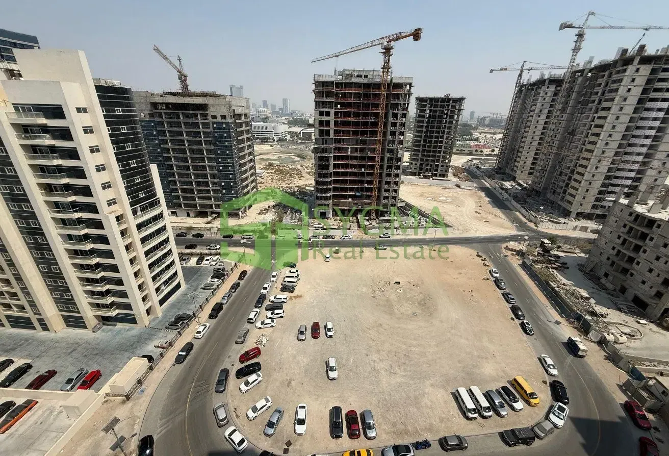 MULTIPLE OPTIONS AVAILABLE | BIG LAYOUT | SPACIOUS