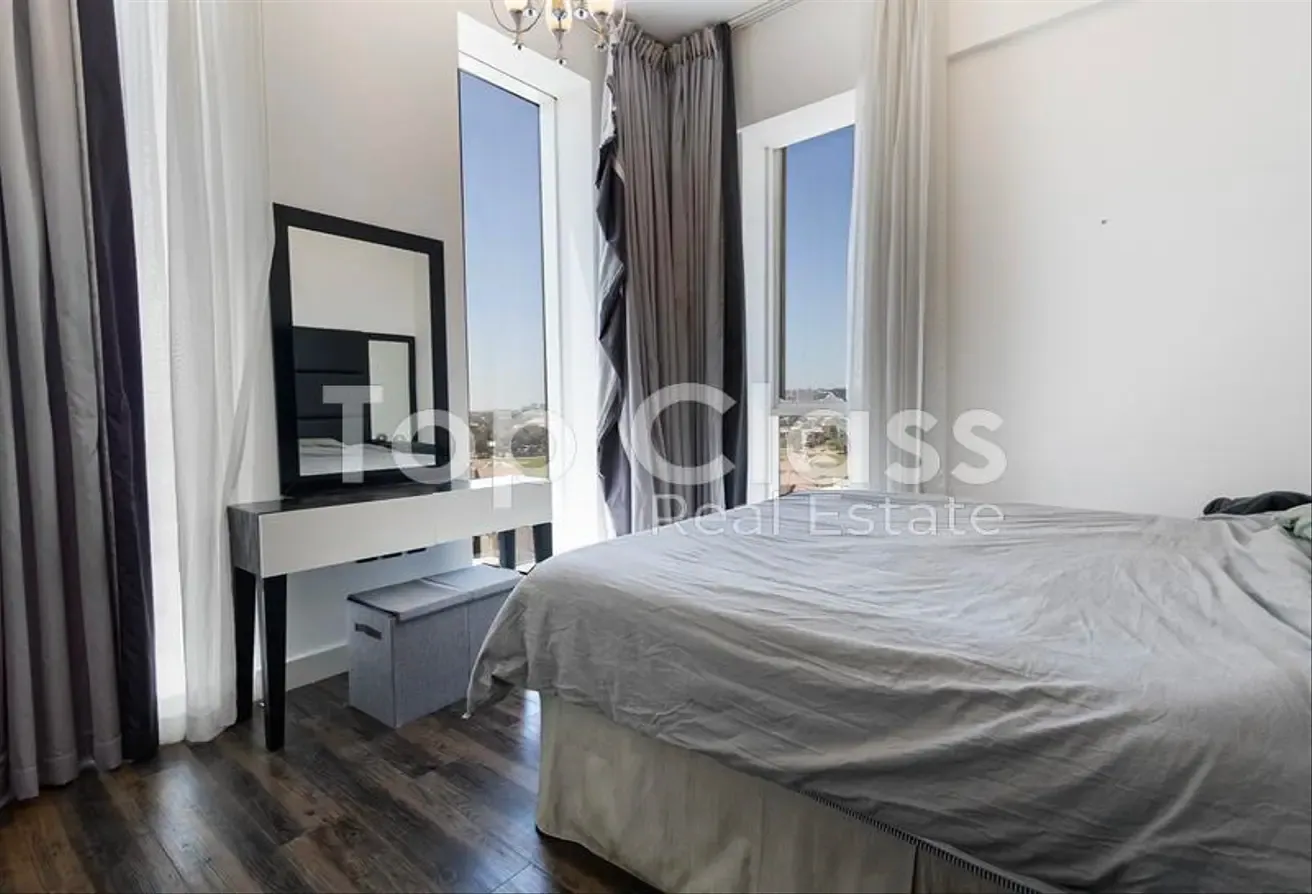 Fully Furnished |Upgraded 1BR | Ready to Move In