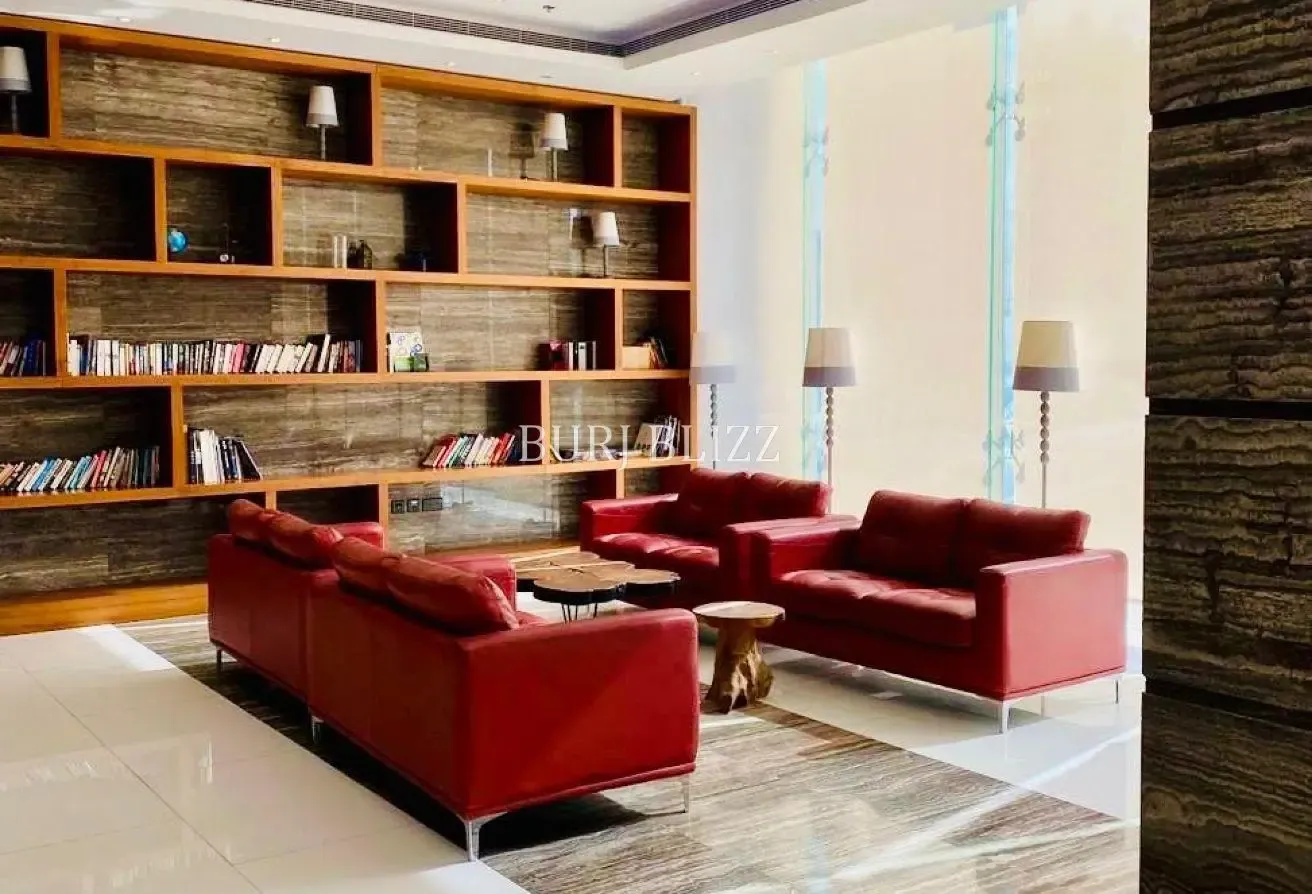 Spacious and Bright |High Floor |Prime Sports City