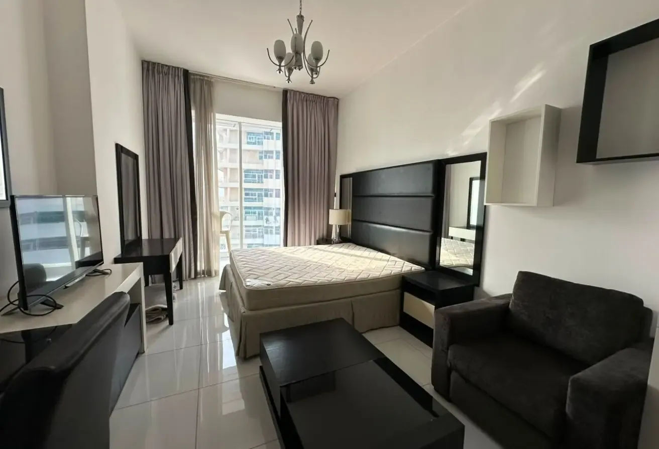 MODERN STUDIO | READY TO MOVE IN | FURNISHED