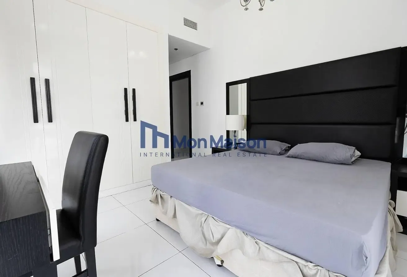 Fully Furnished | Near Bus Stop | Well Maintained