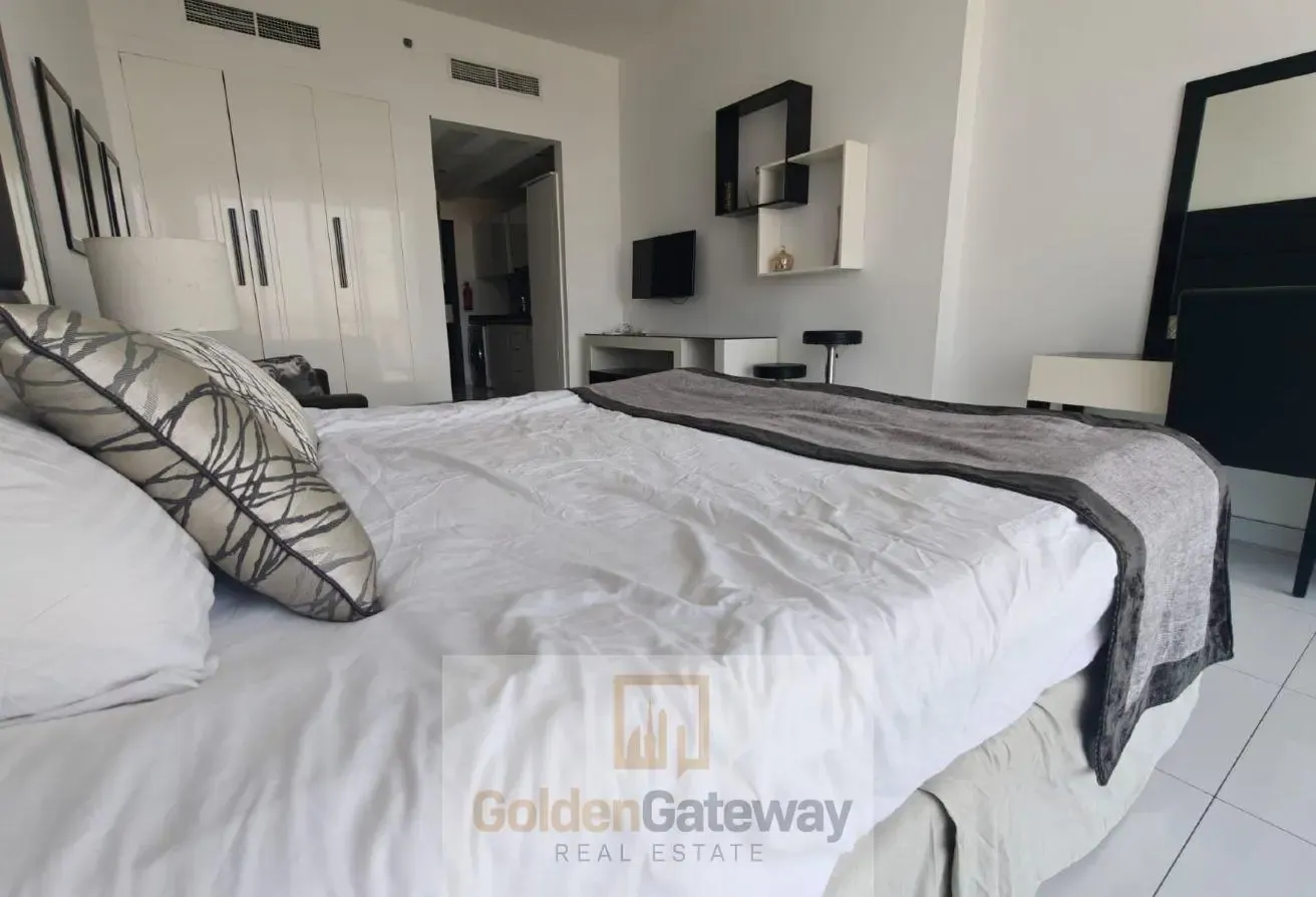 Furnished | High Quality | Spacious |Balcony |42K