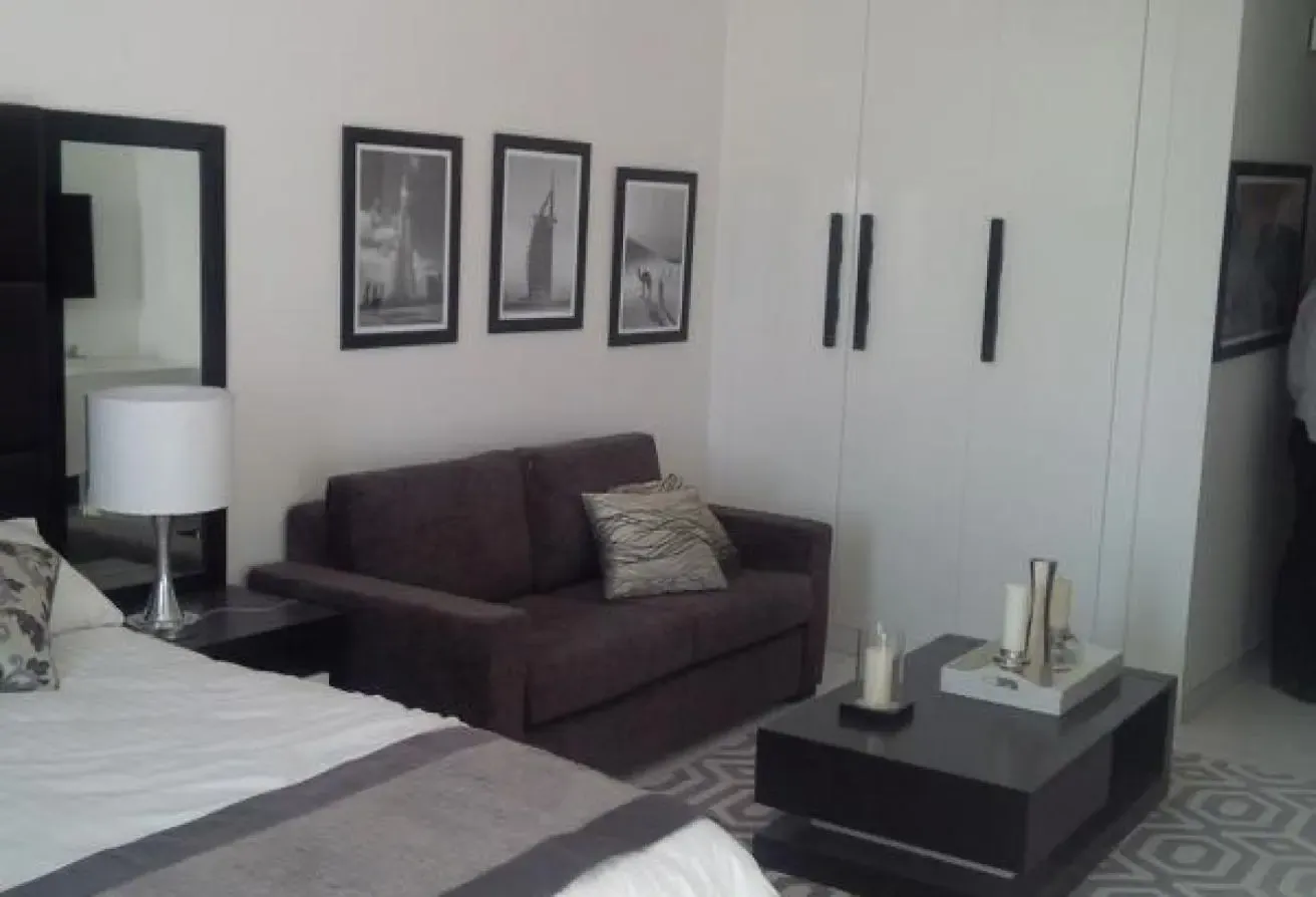 Fully Furnished | Spacious Layout | 4 cheques