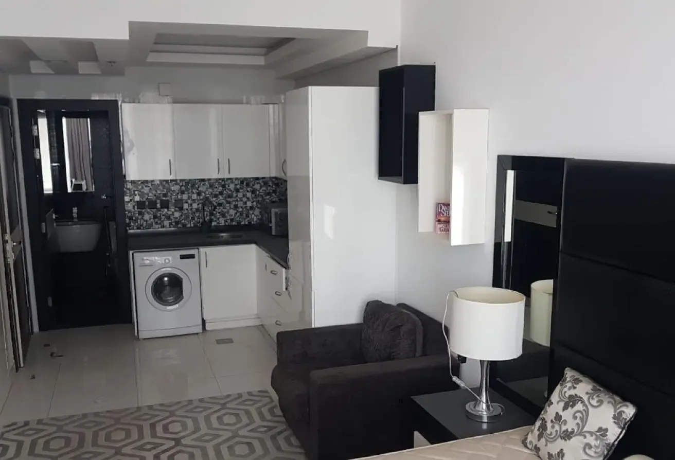 Fully Furnished | Spacious Layout | 4 cheques