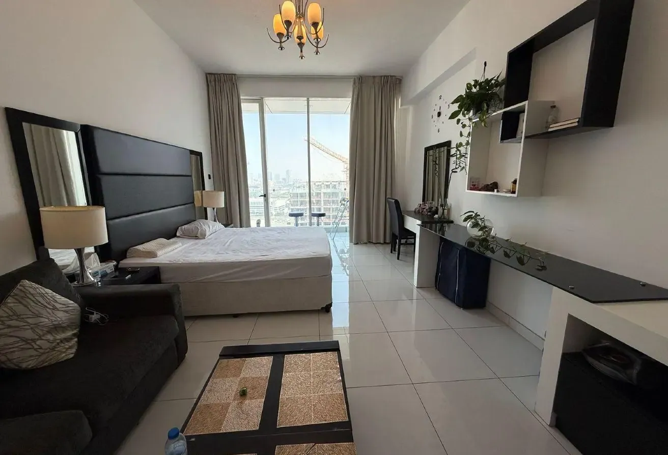 FULLY FURNISHED STUDIO AT HIGHEST FLOOR FOR RENT
