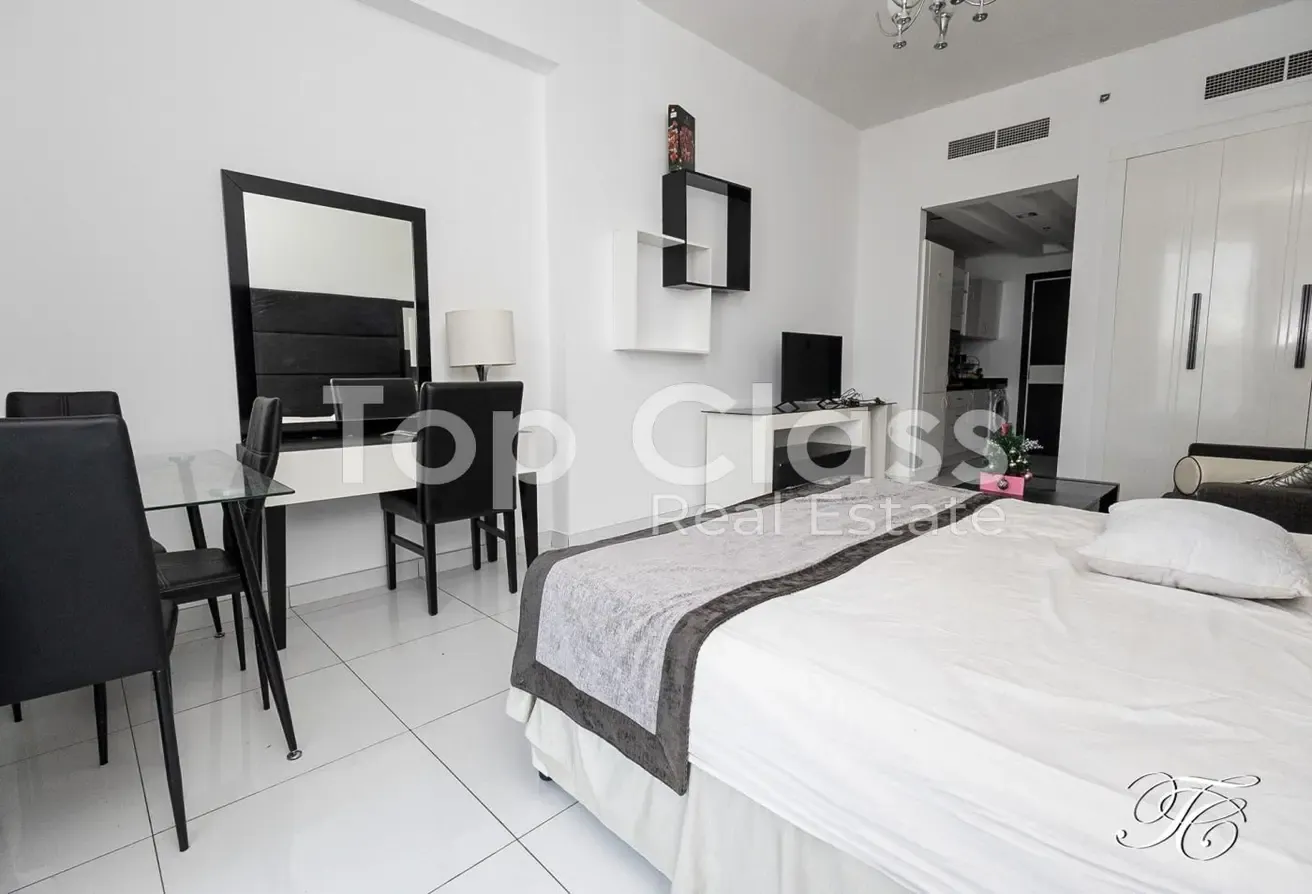 Spacious Studio| Furnished | Ready to Move In
