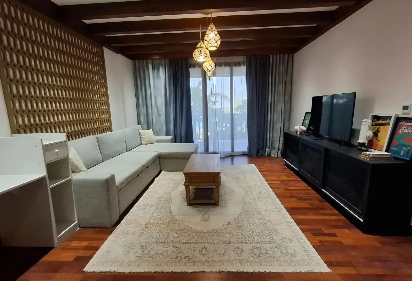 Flexible Terms | Sea View | Bills Included