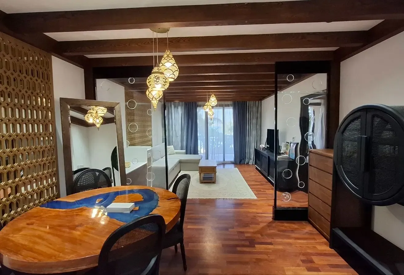 Flexible Terms | Sea View | Bills Included