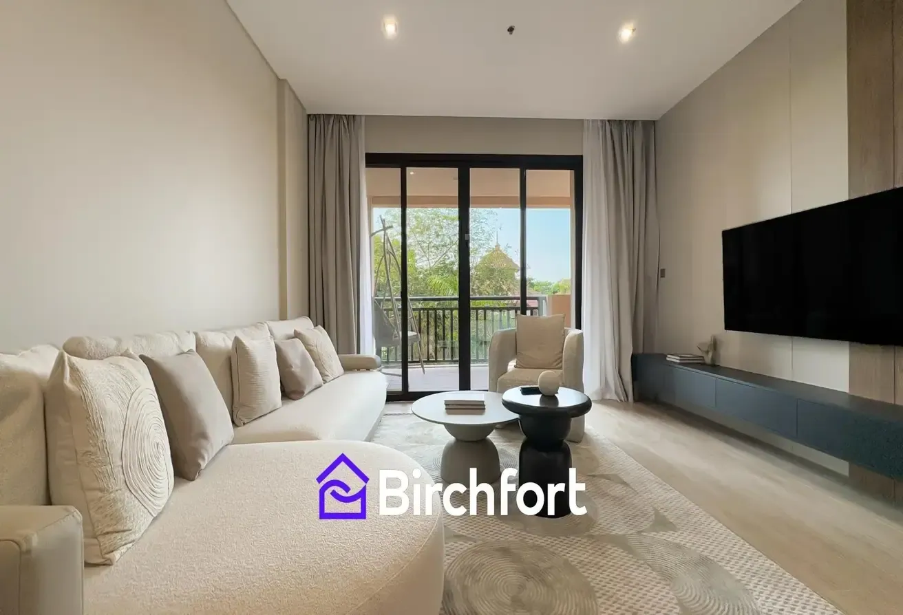 LAGOON VIEW | UPGRADED | FULLY FURNISHED