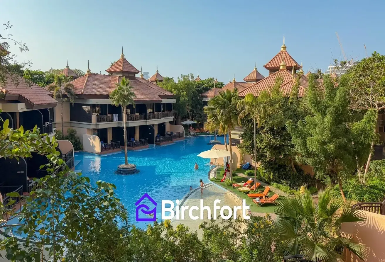 LAGOON VIEW | UPGRADED | FULLY FURNISHED