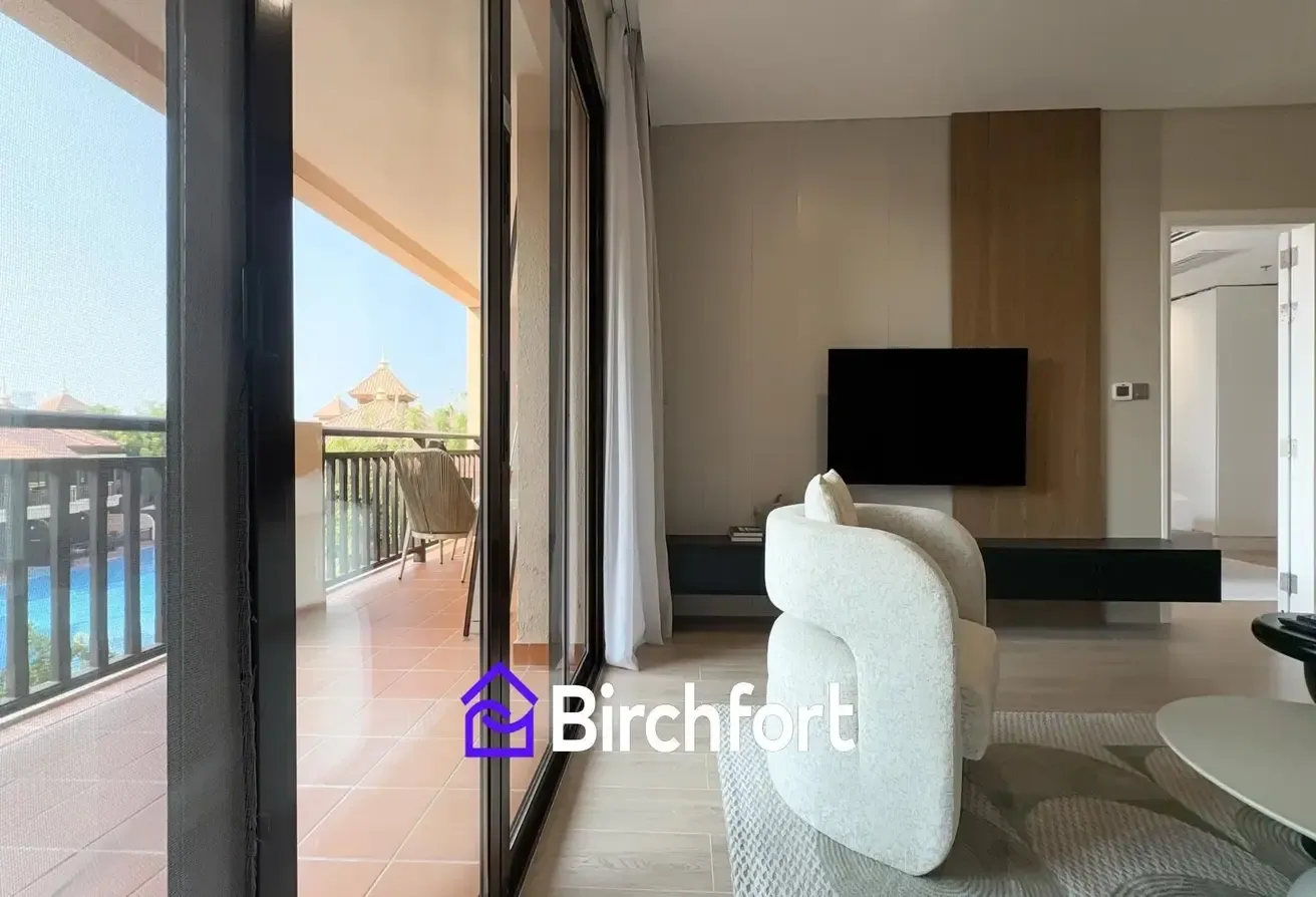 LAGOON VIEW | UPGRADED | FULLY FURNISHED