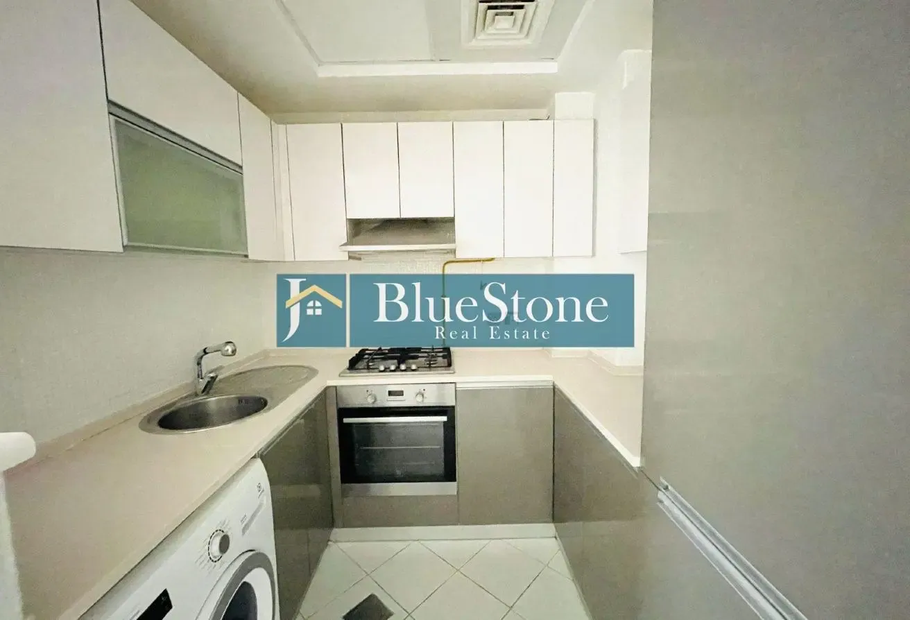 Large One Bed with Maid room | Open View